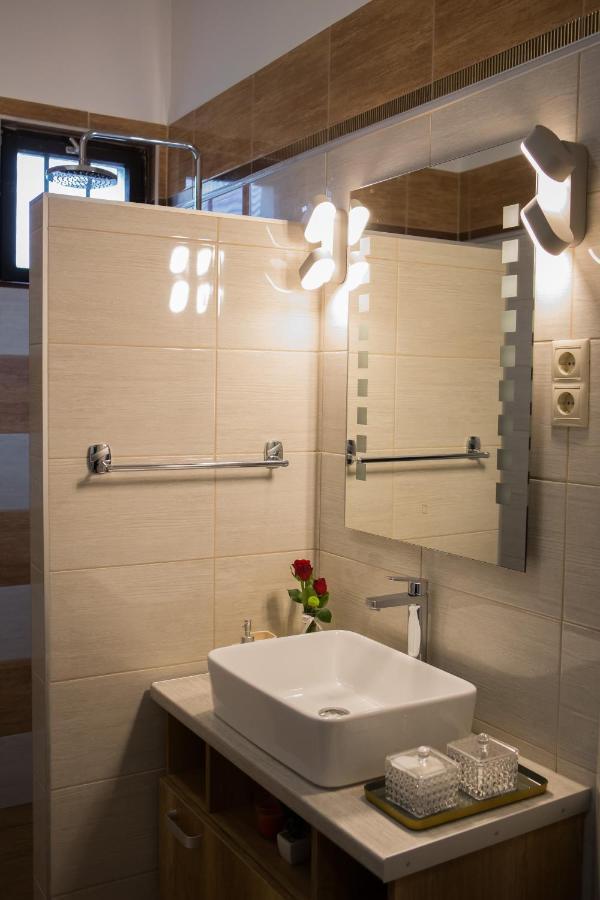Kikelet Apartman Apartment Szombathely Luaran gambar